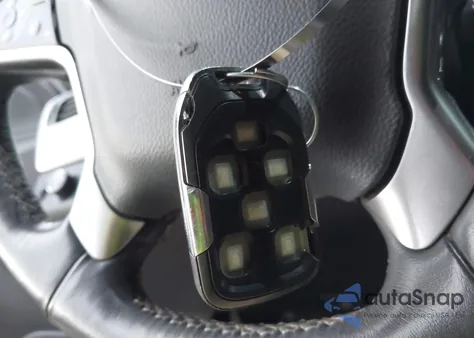 2015 Chevrolet Suburban 1500 Lt from USA, damaged, VIN 1GNSCJKC9FR617227